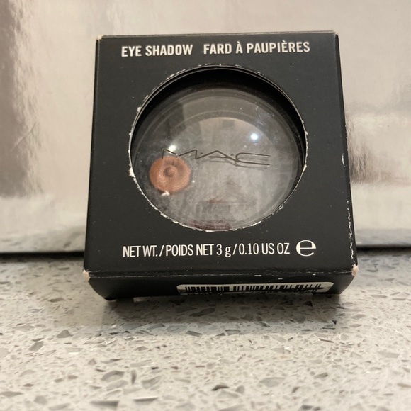 MAC Eye Shadow - Stovepipe Black - Picture 4 of 4